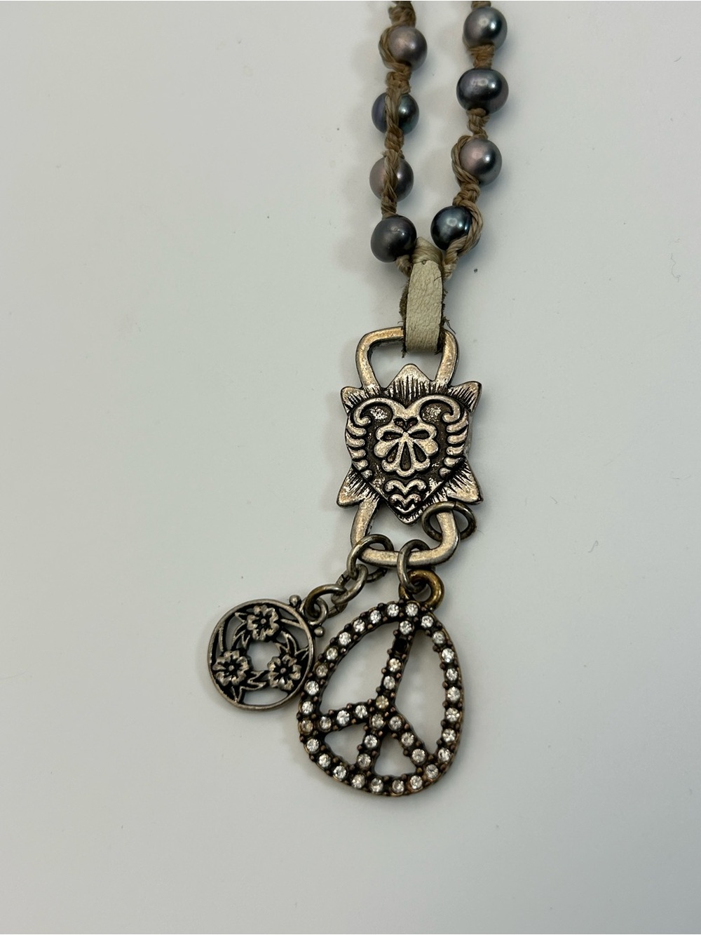 Lucky Brand Vintage Peace Sign Charm Necklace Macrame Beaded Antiqued Bronze 22" - Picture 13 of 15